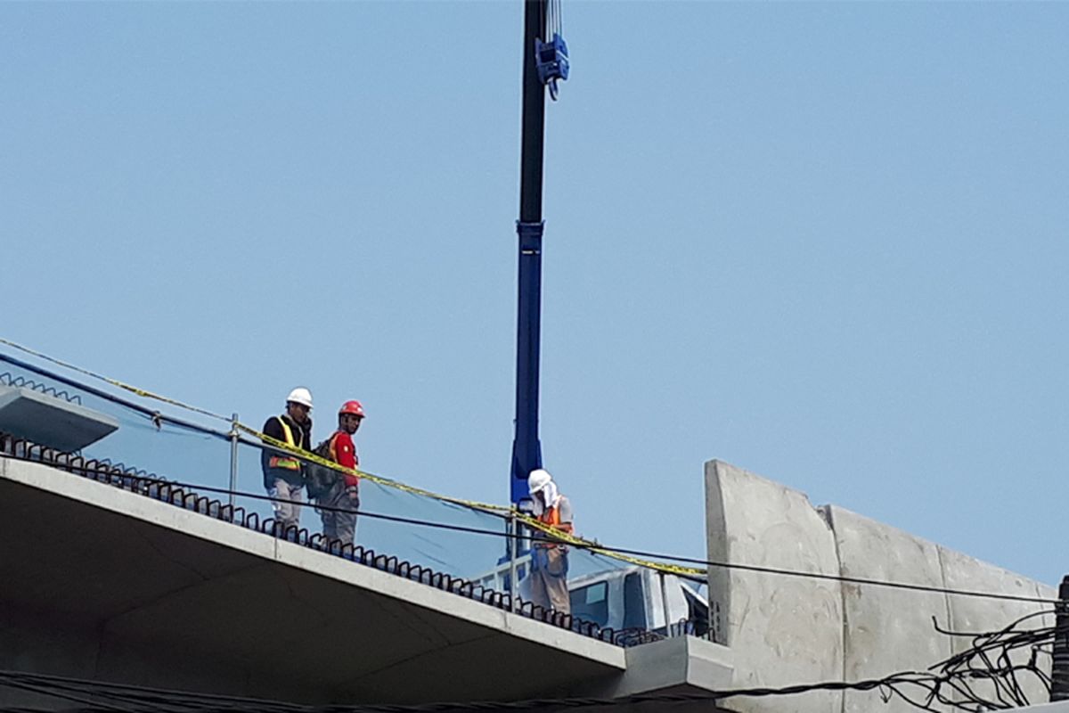 Lokasi kejadian jatuhnya pembatas beton masa rapid transit (MRT) di Panglima Polim.