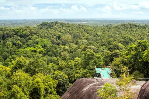 Cara Belitung Terapkan Potokol Kesehatan, Kapal Wisata Disemprot Disinfektan