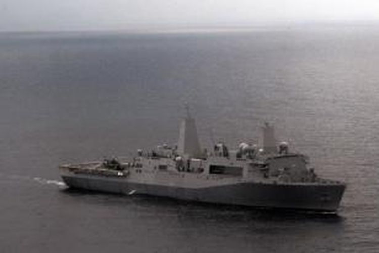 USS Mesa Verde mengangkut 550 personel marinir dan pesawat angkut jenis Osprey. Kapal ini dikirim ke perairan Teluk Persia untuk berjaga-jaga jika AS harus melindungi warga dan asetnya di Irak.