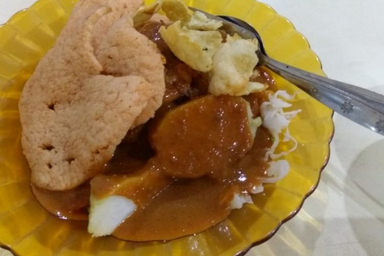 Gado gado bon bin di Cikini.