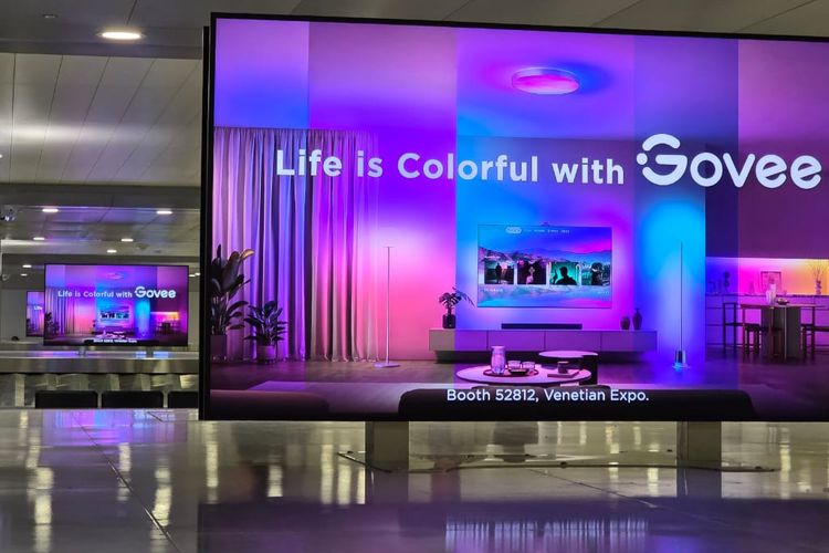 Mayoritas pengumuman di bandara berasal dari perusahaan yang menjadi peserta di pameran CES 2026. Acara ini memang selalu mengundang banyak peserta dari berbagai negara. 