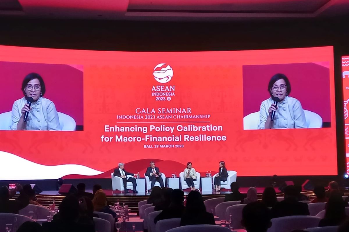 Menteri Keuangan Sri Mulyani dalam acara Enhancing Policy Calibration for Macro-Financial Resilience di Nusa Dua, Bali, Rabu (29/3/2023).
