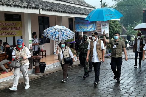 Kunjungi Lokasi Pengungsian Merapi, Doni Monardo Berikan 2.500 Alat Tes Cepat Antigen