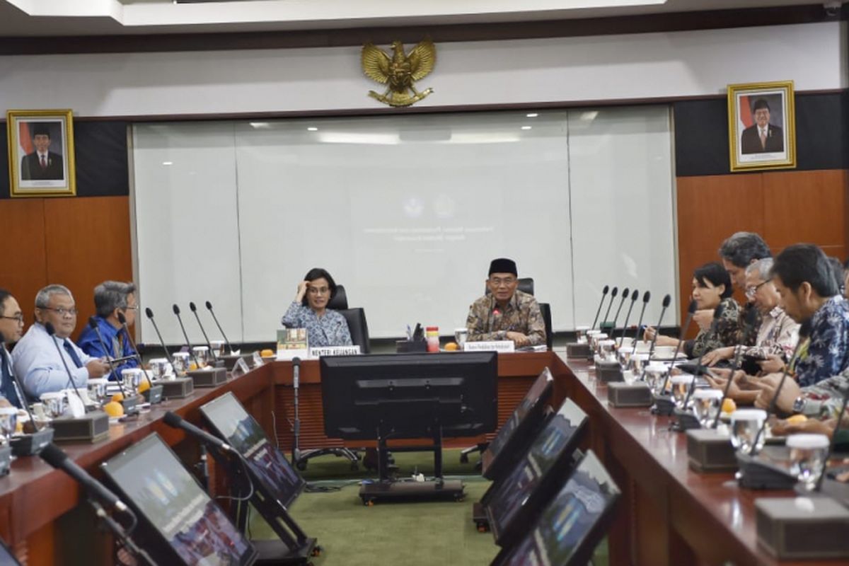 Pertemuan Menteri Pendidikan dan Kebudayaan (Mendikbud), Muhadjir Effendy dan Menteri Keuangan (Menkeu), berlangsung pada Selasa (23/1/2019), di kantor Kementerian Keuangan, Lapangan Banteng, Jakarta.