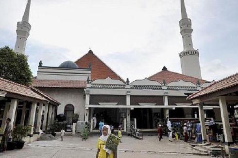 Ada Isu Penggusuran, Masjid Luar Batang Malah Bikin Penasaran