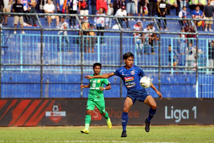 Gelandang muda Arema FC, Jayus Hariono.