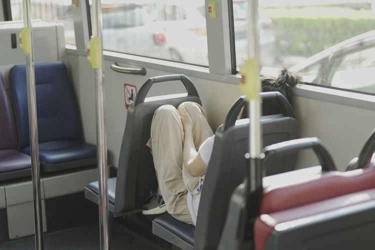 Aturan Naik Bus di Singapura, Kaki Naik ke Kursi Didenda hingga Rp 6,9 Juta