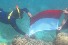 Merah Putih Berkibar di Selat Bali