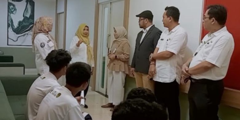 40 Siswa Sumedang Ikuti Tes Kesehatan Ketat, Siap Latihan Disiplin di Barak Militer