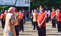 Kepada Anak yang Direhabilitasi, Risma: Kalian Merupakan Anak Kebanggaan Ibu