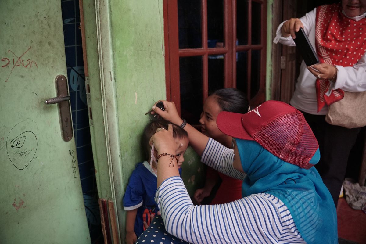 Yayasan Bangun Kecerdasan Bangsa (YBKB) menggelar kegiatan Cegah Stunting di Graha Cerdas Mandiri, Gedong, Pasar Rebo, Jakarta Timur pada 27 Oktober 2023.