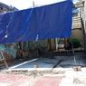 Beratapkan Terpal, Korban Kebakaran Gambir Masih Menetap di Sisa Puing Rumah