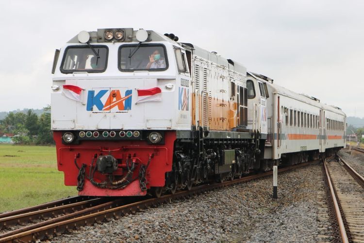 Ilustrasi kereta api. Jadwal terbaru KA Bogowonto Lempuyangan-Pasarsenen PP.