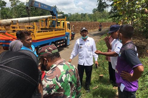 Sakit Hati Difitnah Korupsi Dana Desa, Eks Kades di Pati Cabuti Ratusan Tiang Lampu Jalan