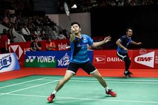 Hendra Setiawan Latihan dengan Balon Bersama Anak-anaknya di Rumah