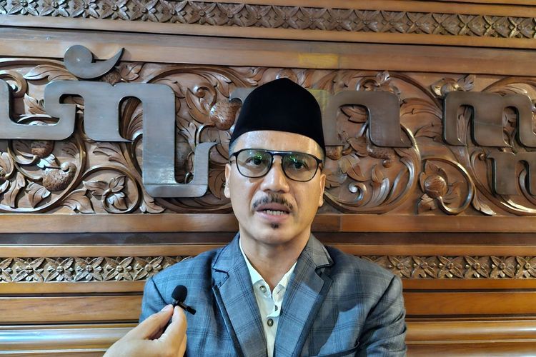 Ketua Persatuan Guru Seluruh Indonesia Jawa Tengah (PGSI) Jawa Tengah, Muhammad Zen ditemui di kantornya, Sabtu (25/11/2023).