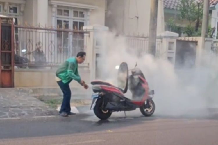Polytron Tanggapi Insiden Motor Listrik Ojol yang Terbakar