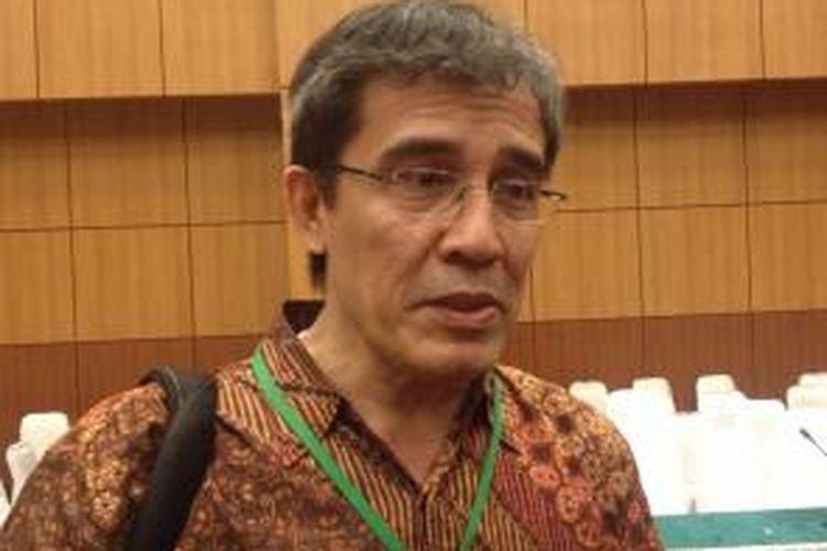 Anggota Komisi Pemilihan Umum, Hadar Nafis Gumay, di Kementerian Agama, Jakarta Pusat, Jumat (15/8/2014)