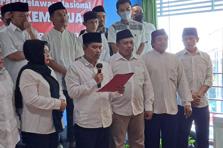Sejumlah aktivis Muhammadiyah yang tergabung dalam Gerakan Persyarikatan,  (GP) Berkemajuan mendeklarasikan dukungan kepada Gubernur Jawa Tengah Ganjar Pranowo untuk maju sebagai calon presiden di kawasan Menteng, Jakarta, Sabtu (29/4/2023).