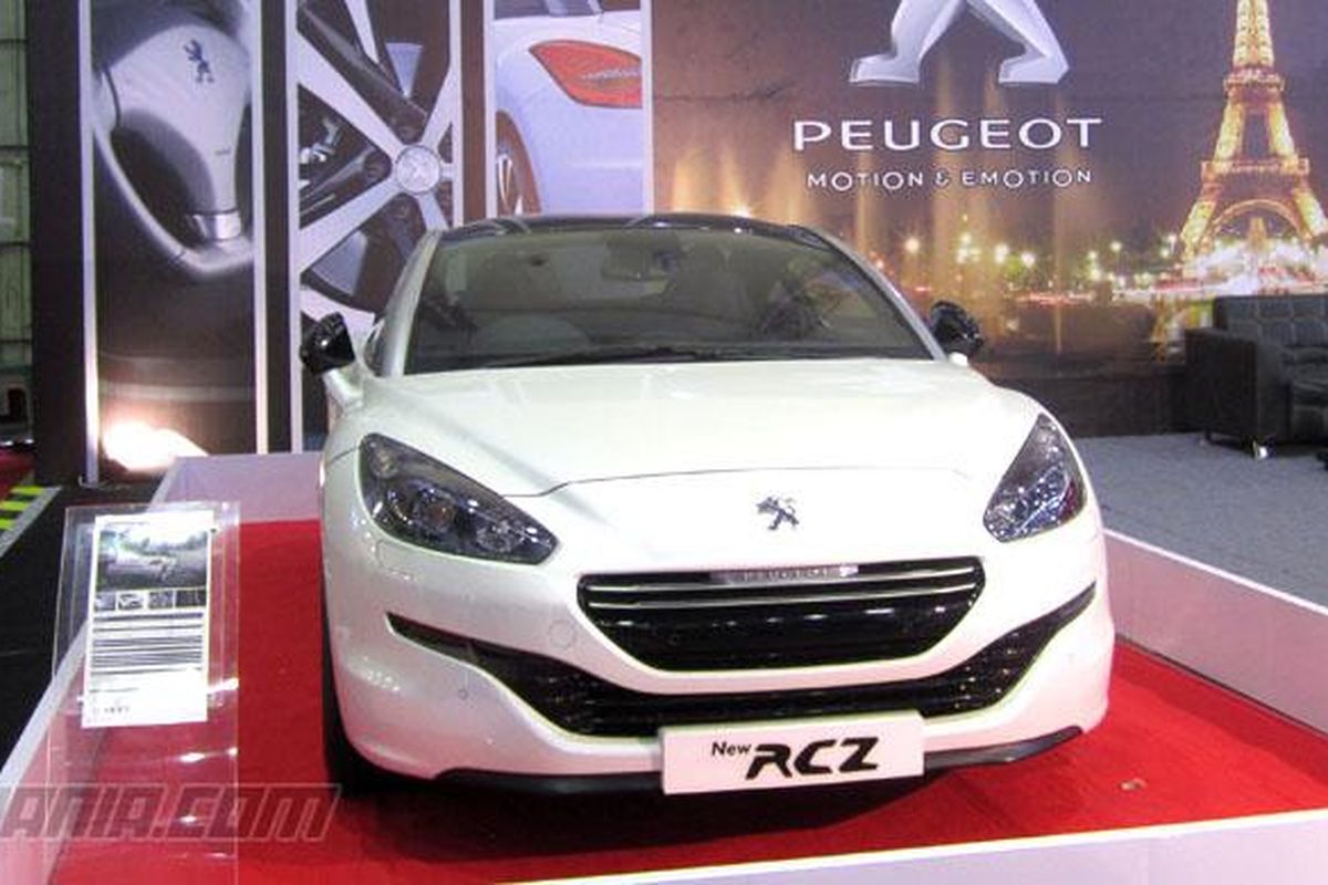 Peugeot hadir di Pameran Otomotif Makassar (POMA) 2015.