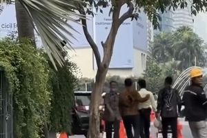 Pelat Nomor Alphard Penerobos Lampu Penyeberangan di HI Diduga Palsu, Polisi Panggil Pemilik