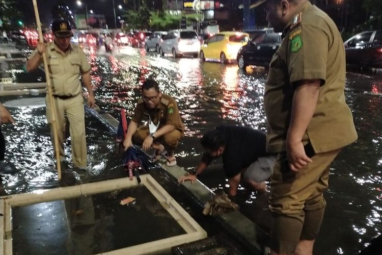 Kondisi banjir di beberapa wilayah di Kota Medan akibat meluapnya sungai di Daerah Aliran Sungai (Das) Deli.