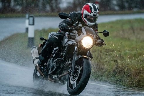 Ini Bahayanya bila Pengendara Motor Lindas Garis Chevron
