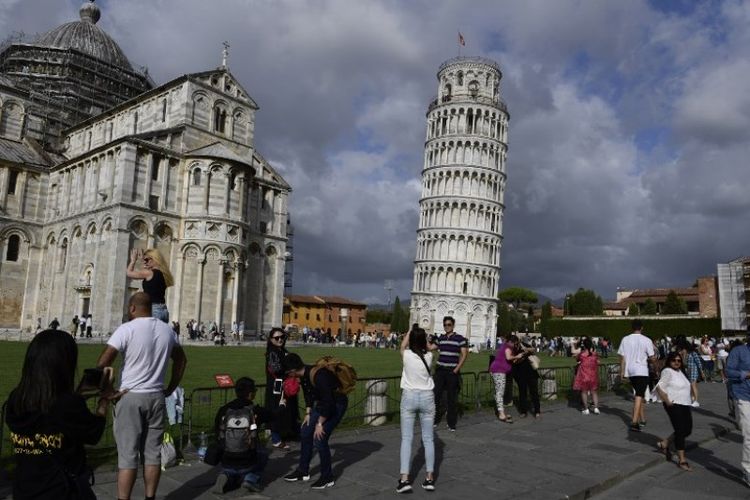 Menara Pisa di Italia. (AFP/Miguel Medina)