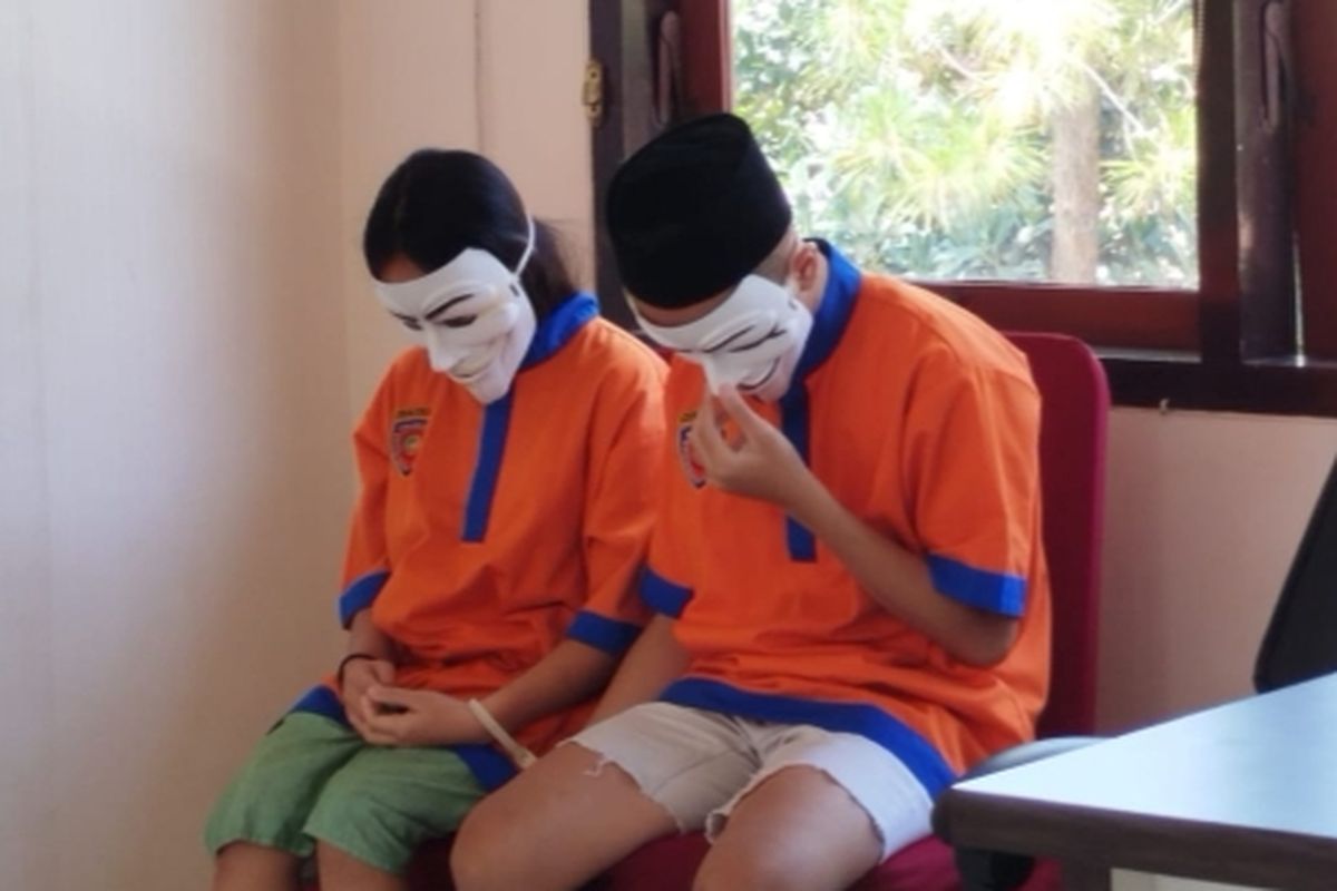 Sepasang kekasih di Kota Batu, Jawa Timur harus mempertanggungjawabkan perbuatannya dihadapan hukum usai dengan sengaja menggugurkan kandungan. 