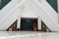 Menengok Masjid Raya KH Hasyim Ashari yang Bernuansa Betawi
