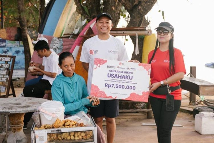 Semarakkan HUT ke-81 RI, Askrindo Beri Bantuan Asuransi Mikro Bahari untuk Nelayan