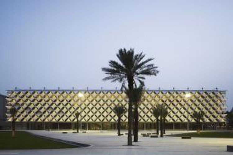Perpustakaan Nasional King Fahad menjadi karya arsitektur terbaik tahun 2015.