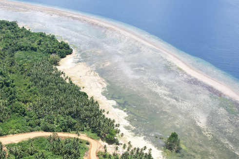 Hikmah Putusan MK tentang Pertambangan di Pulau Kecil