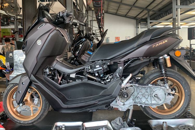 Perawatan berkala pada Yamaha Nmax Turbo
