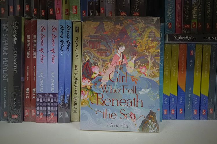 Novel The Girl Who Fell Beneath the Sea