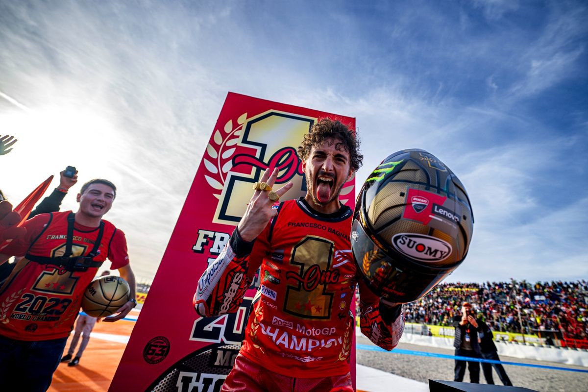 Ducati mempertahankan gelar juara dunia MotoGP lewat Francesco Bagnaia