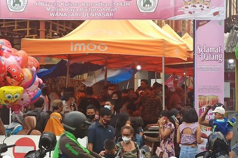 Pembatasan Aktivitas Dilonggarkan, Warga Padati Bazar Takjil Terlengkap di Denpasar