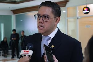 Waka Komisi I DPR Dukung Rencana Prabowo Jual KRI Ki Hajar Dewantara
