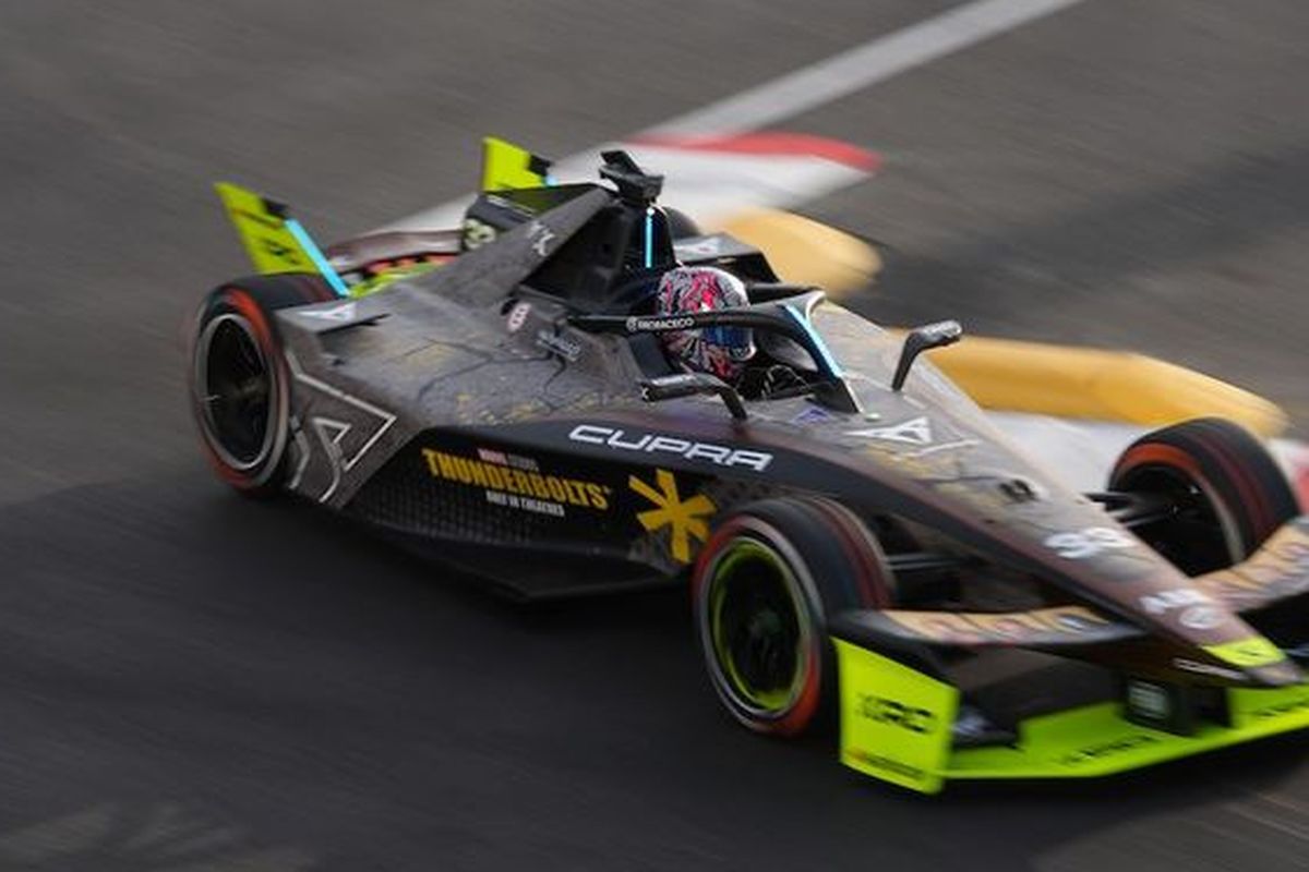 Dan Ticktum jadi juara Formula E Jakarta