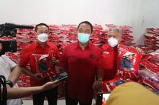 57 Ton Beras Bergambar Puan Maharani Dibagikan ke Warga Kota Semarang