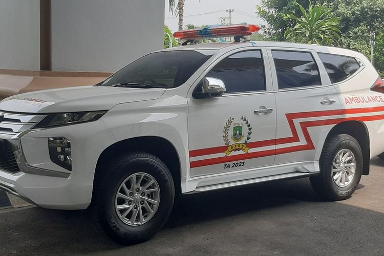 Penamoakan Ambulans Pajero Sport DPRD Banten Dikritisi Relawan: Apa Urgensinya, Rakyat Lebih Membutuhkan