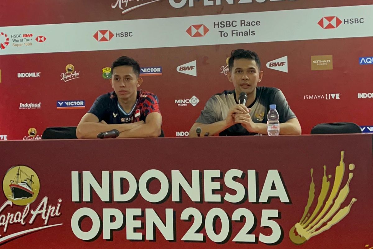 Fajar Alfian/Muhammad Rian Ardianto dalam konferensi pers di Istora Senatan, Jakarta, Jumat (6/6/2026). Fajar/Rian lolos ke semifinal usai menang 21-19, 23-21 atas Huang Di/Liu Yang (China).