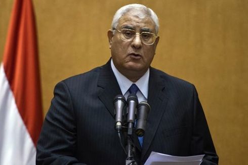 Presiden Interim Mesir Coba Rangkul Ikhwanul Muslimin