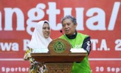 Motor Tua Milik Ojol Arief Jadi Saksi Perjuangan Anak Raih Beasiswa Kedokteran UMY