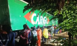 Jalur Kereta Api Daop 2 Bandung dan Daop 4 Semarang Kembali Normal, KAI Sampaikan Permohonan Maaf