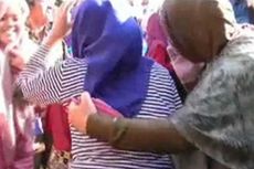 Sakit karena Depresi, Calon Anggota Jemaah Haji Diantar ke Asrama dengan Ambulans