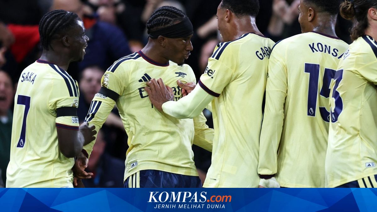 Arsenal memangkas jarak dengan Manchester City di puncak klasemen setelah menang di markas Nottingham Forest.