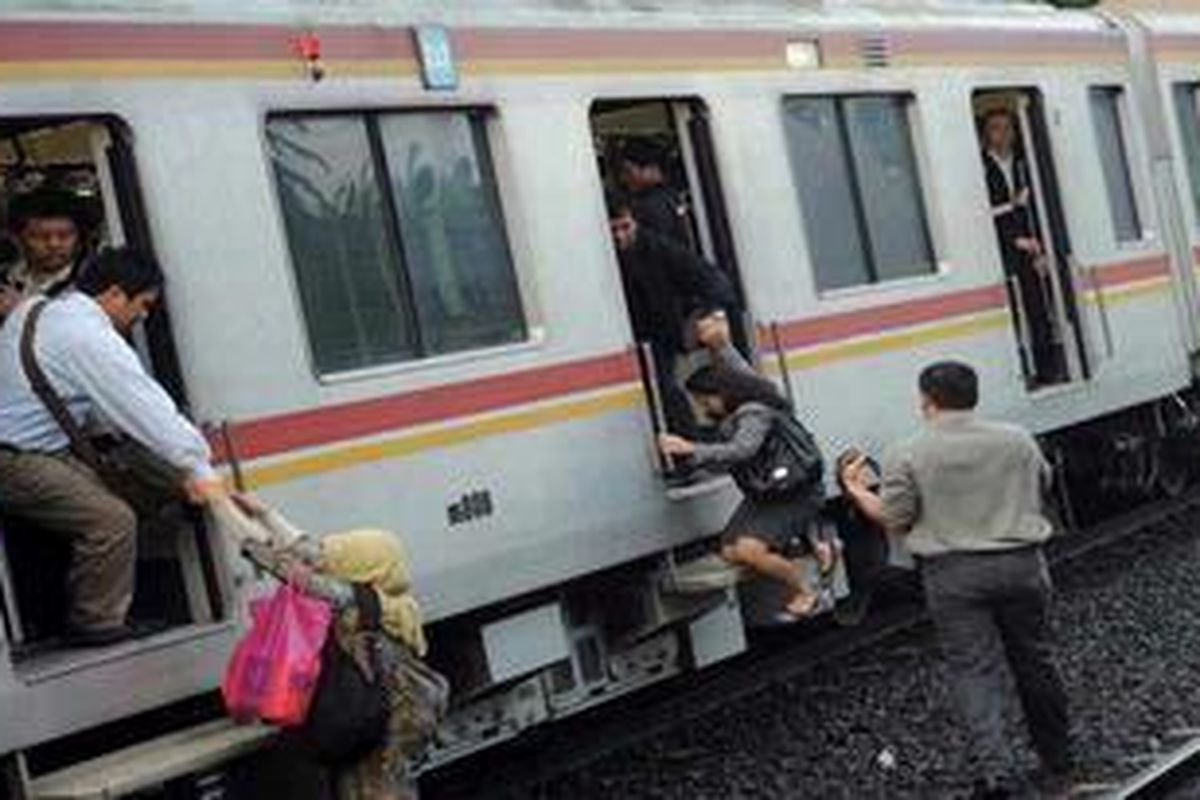 Ilustrasi: KRL Commuter Line.  