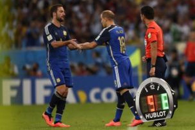 Rodrigo Palacio menggantikan Gonzalo Higuain dalam partai Argentina kontra Jerman di final Piala Dunia 2014.