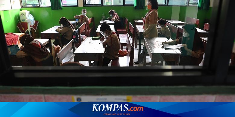 Kemendikbud Ristek Akan Sesuaikan Kebijakan PTM Terbatas dan PPKM Darurat - Vimarsana News